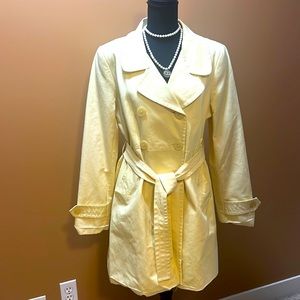 Tahara trenchcoat color, lemon drop size large new without tags & never worn